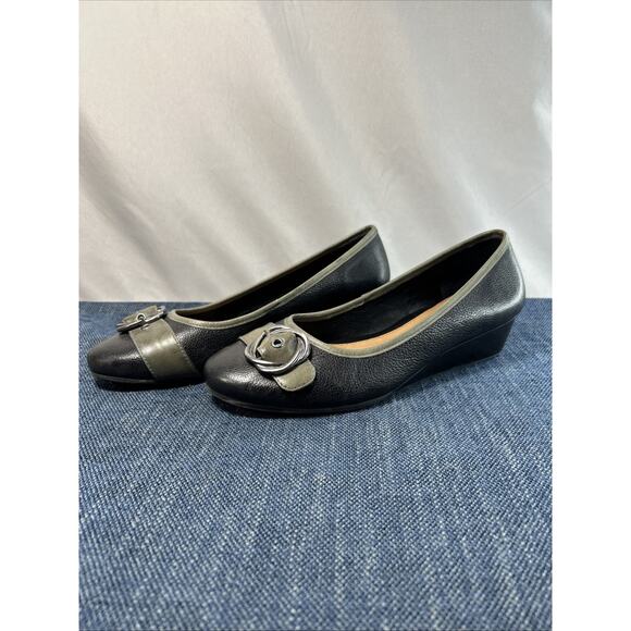 Nurture Canary Size 7.5 Leather black and gray wedges with silver buckles - Picture 1 of 14
